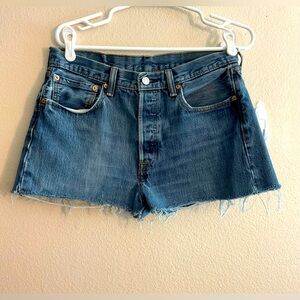 Levi’s  501 Button‎ Fly Denim Blue Cut Off Shorts size 32